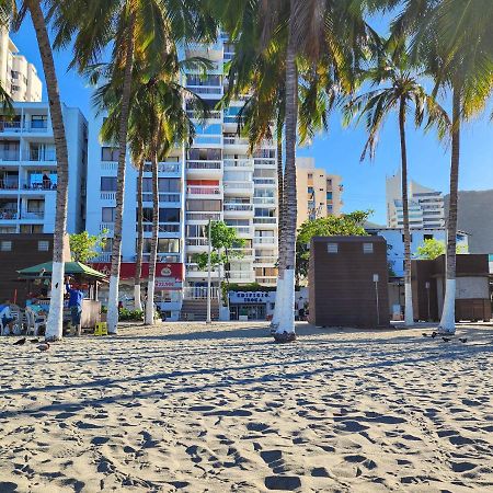 Apartamentos Frente Al Mar Iroka -By Bedviajes 圣玛尔塔 外观 照片