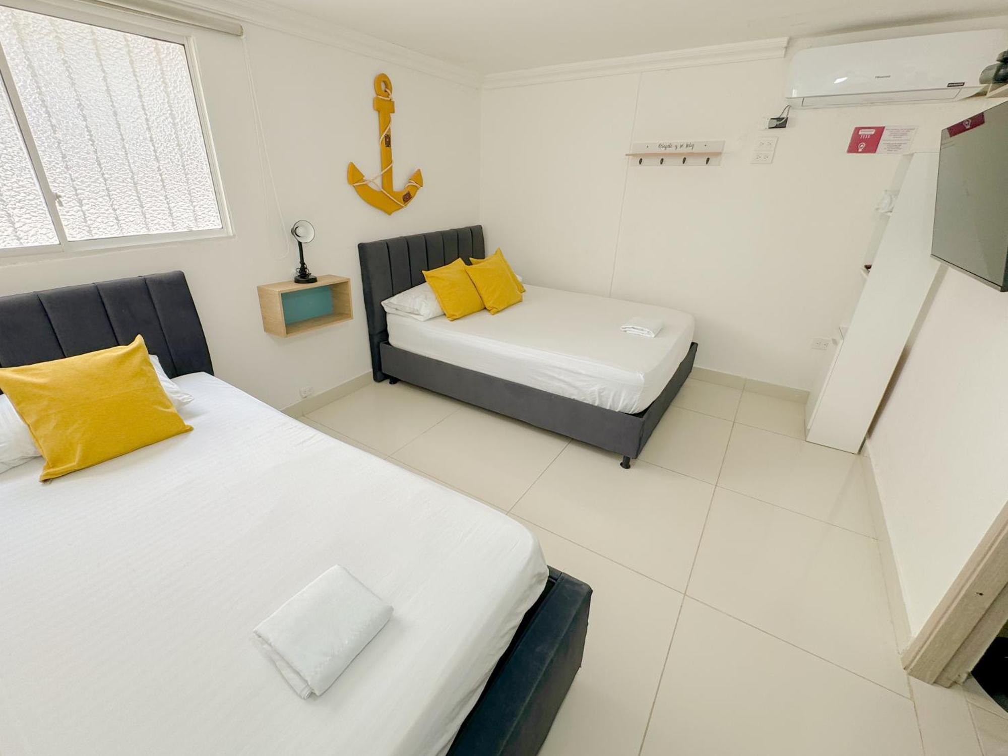 Apartamentos Frente Al Mar Iroka -By Bedviajes 圣玛尔塔 外观 照片