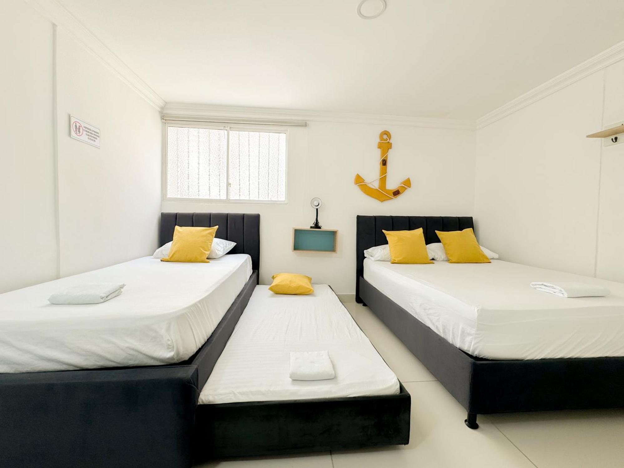 Apartamentos Frente Al Mar Iroka -By Bedviajes 圣玛尔塔 外观 照片